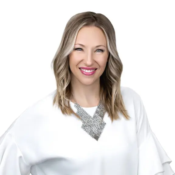 Headshot of Susie Grynol, President and CEO, Hotel Association of Canada